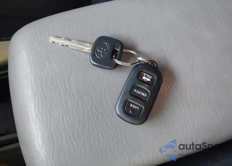 2005 Toyota Camry Le from USA, damaged, VIN 4T1BE32K45U514830